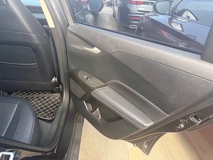 Фото 8 - Changan Yida