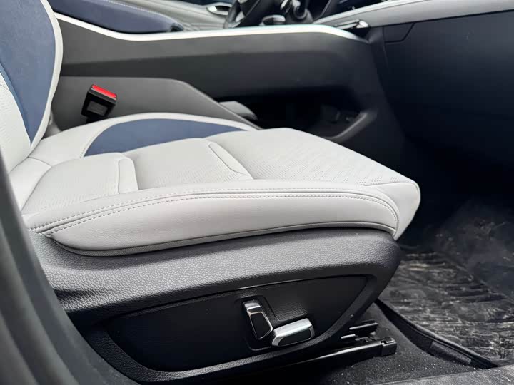 Фото 12 - Geely Preface