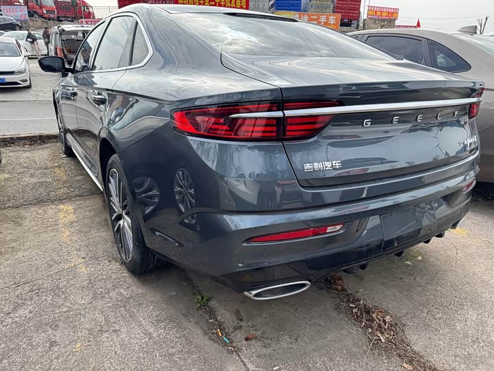 Фото 13 - Geely Preface