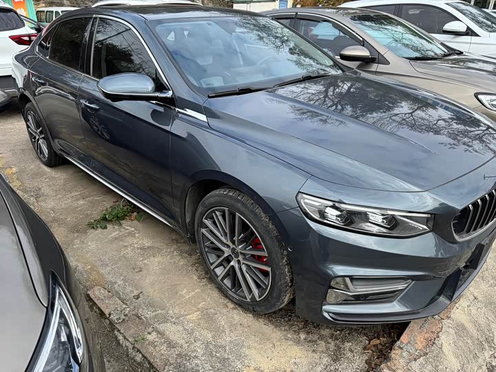 Фото 2 - Geely Preface