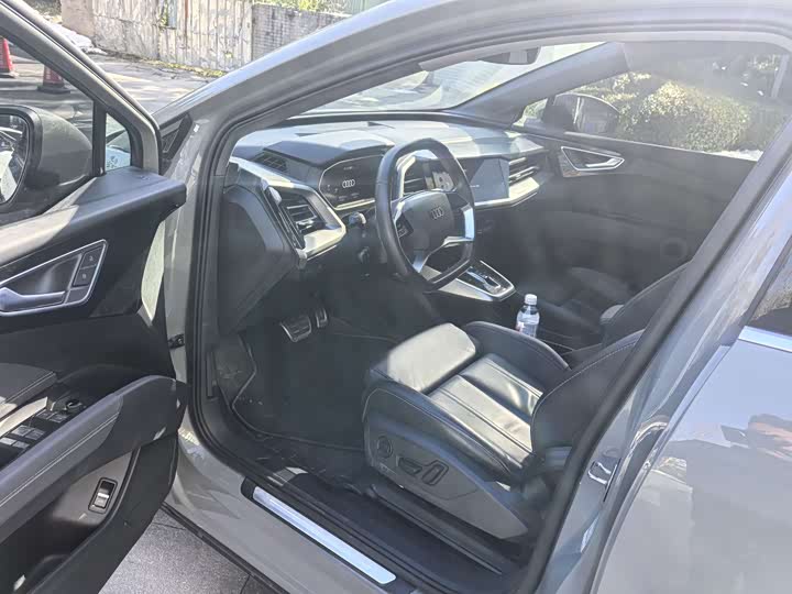 Фото 7 - Audi Q4 e-tron