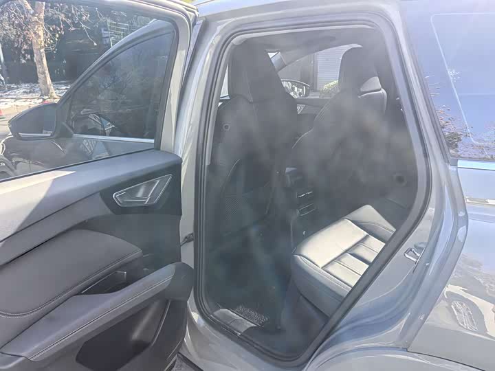 Фото 8 - Audi Q4 e-tron