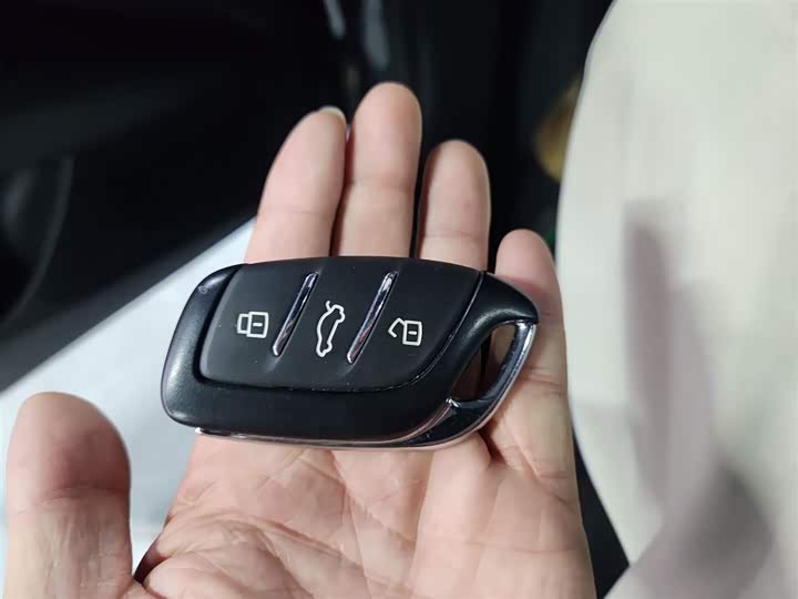 Фото 9 - MG Motor 5