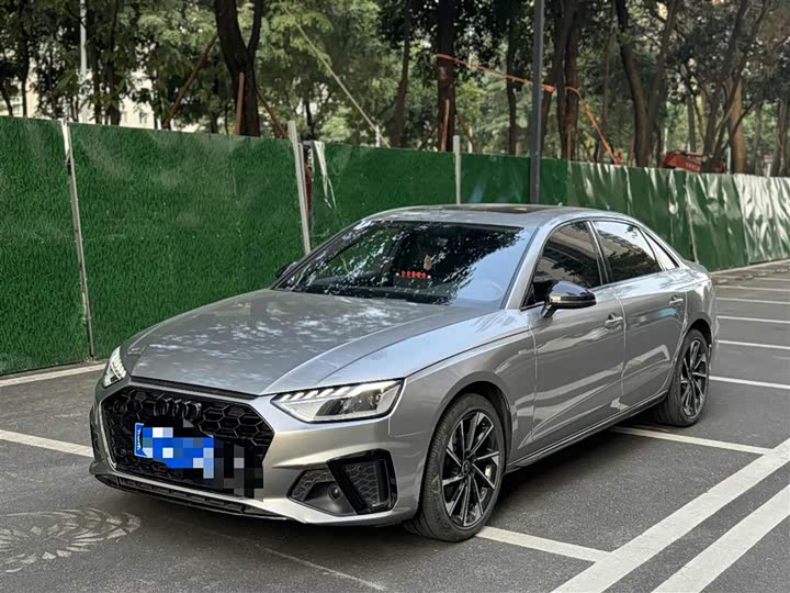 Фото 2 - Audi A4L