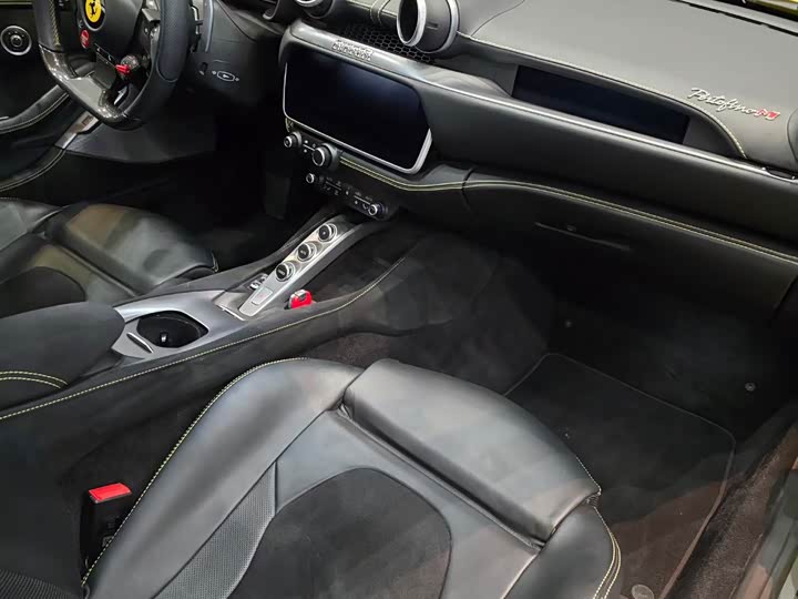 Фото 7 - Ferrari Portofino