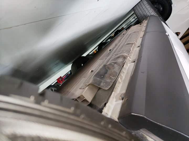 Фото 22 - Dongfeng Forthing Leiting