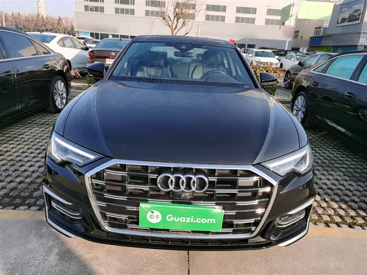 Фото 3 - Audi A6L