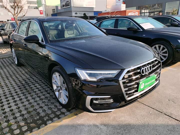Фото 4 - Audi A6L