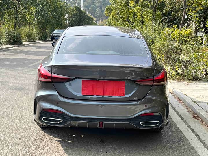 Фото 11 - MG Motor 5