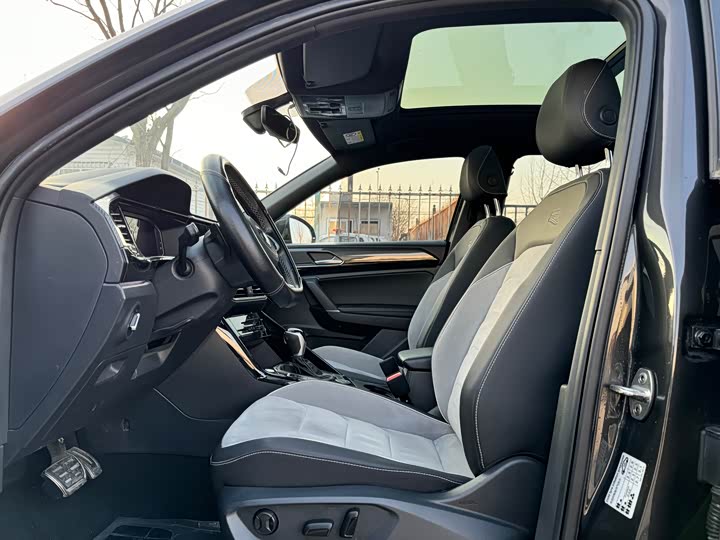 Фото 13 - Volkswagen Tayron