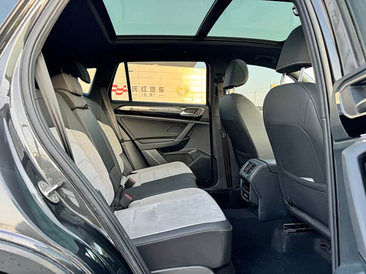 Фото 22 - Volkswagen Tayron