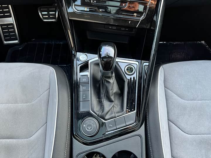 Фото 25 - Volkswagen Tayron