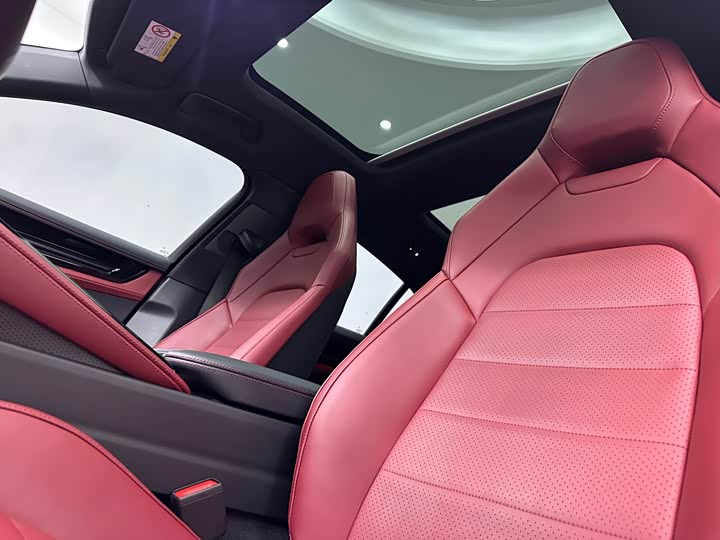 Фото 15 - Porsche Panamera