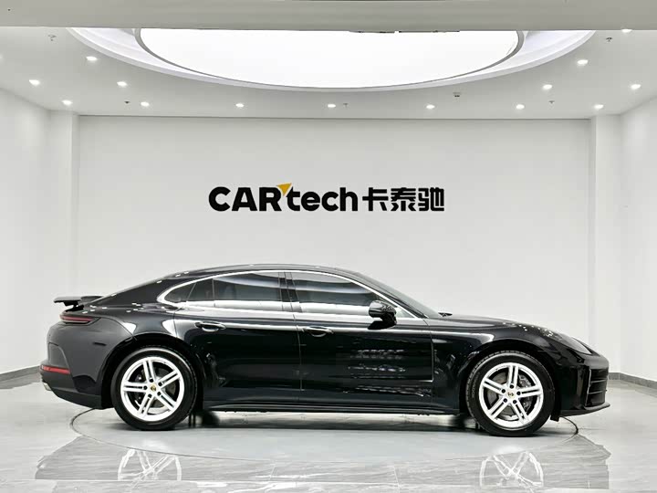 Фото 4 - Porsche Panamera