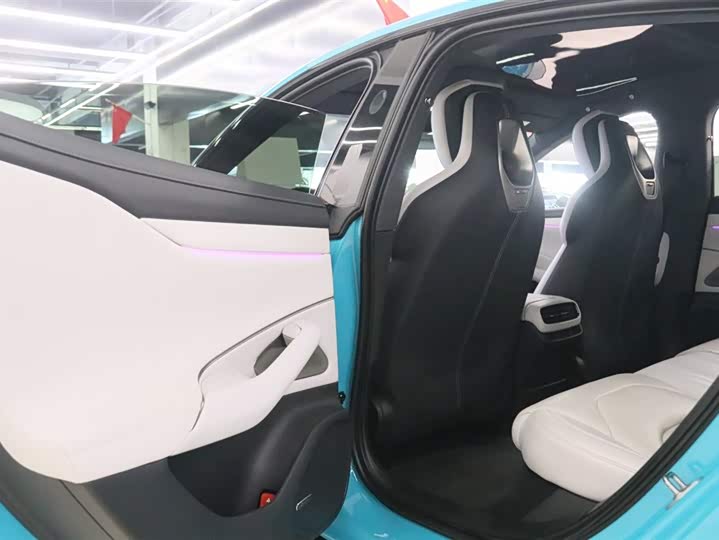 Фото 20 - Xiaomi SU7