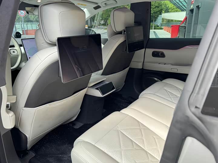 Фото 8 - Nio ET7