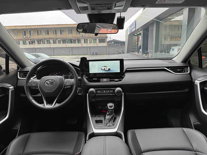 Фото 5 - Toyota Wildlander