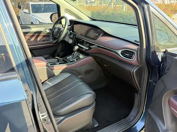 Фото 7 - GAC Trumpchi M6