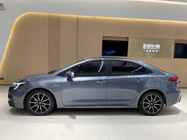 Фото 3 - Toyota Levin