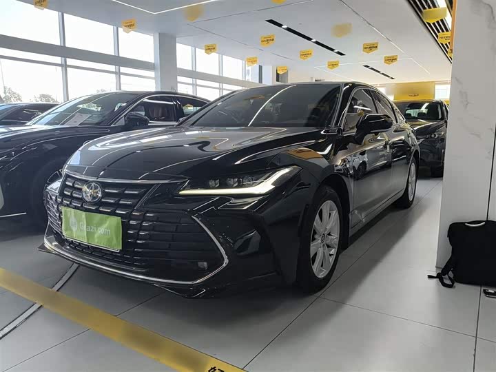 Фото 1 - Toyota Avalon