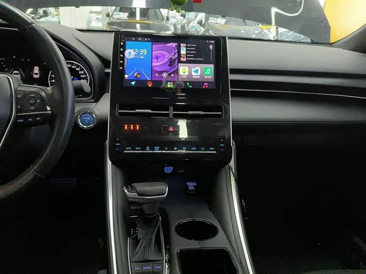 Фото 13 - Toyota Avalon