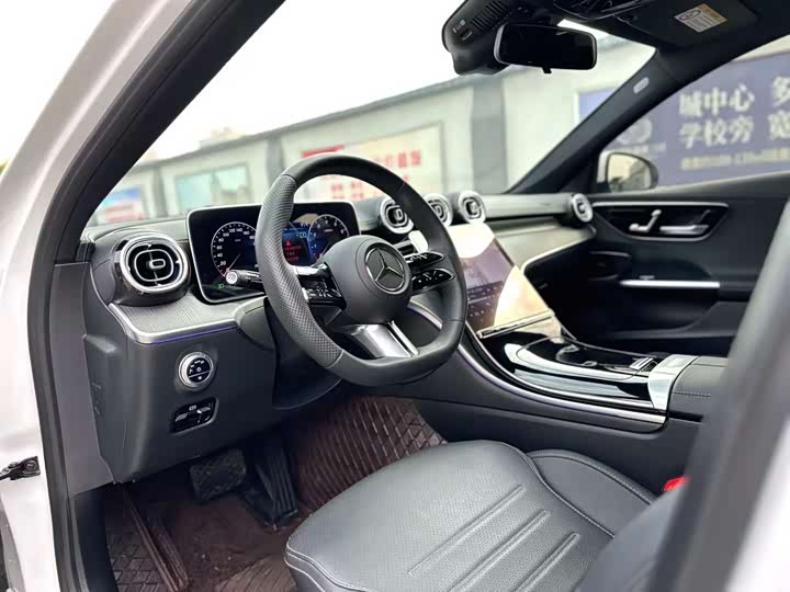 Фото 4 - Mercedes-Benz C-Class