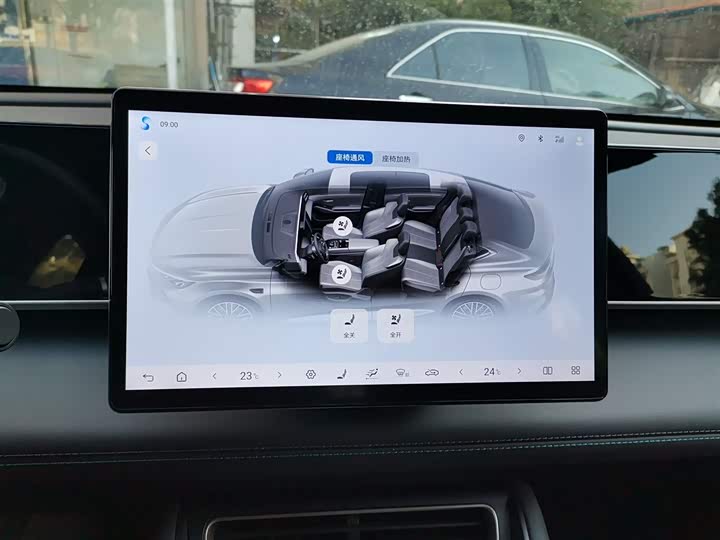 Фото 13 - BYD Qin L