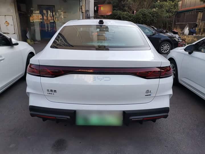 Фото 6 - BYD Qin L