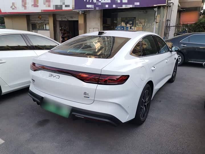 Фото 7 - BYD Qin L