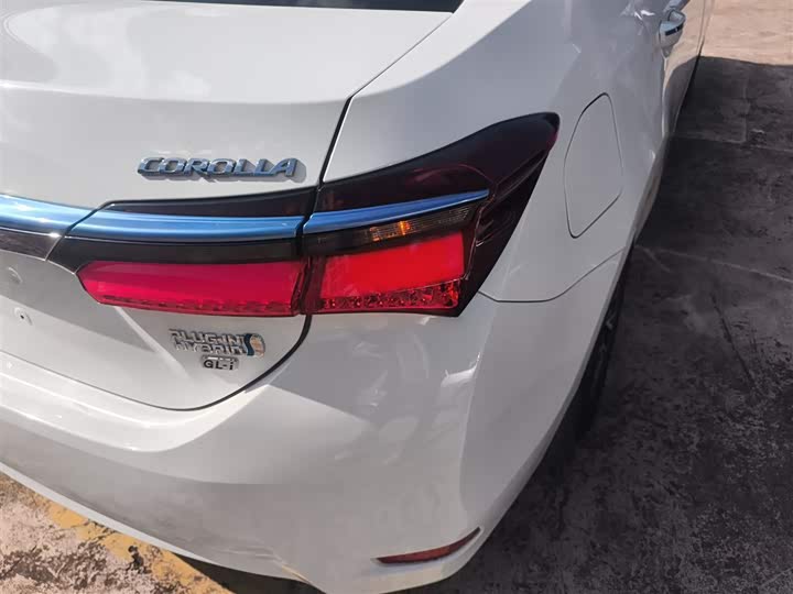 Фото 8 - Toyota Corolla Hybrid