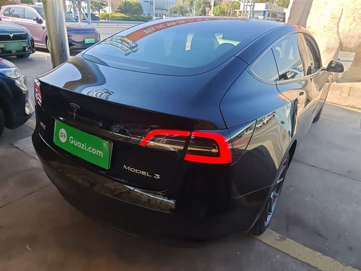 Фото 7 - Tesla Model 3