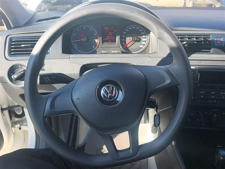 Фото 11 - Volkswagen Santana