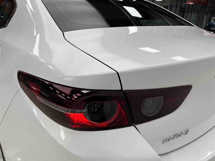 Фото 18 - Mazda 3 (Axela)