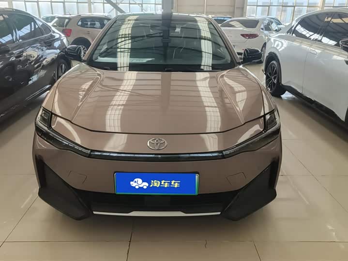 Фото 2 - Toyota bZ3