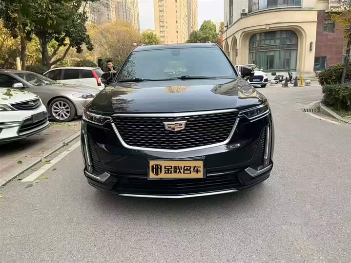 Фото 2 - Cadillac XT6