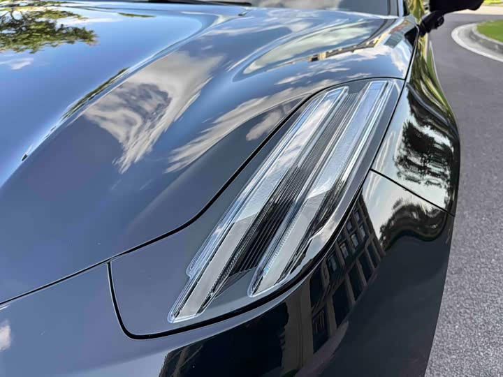 Фото 20 - Zeekr 001