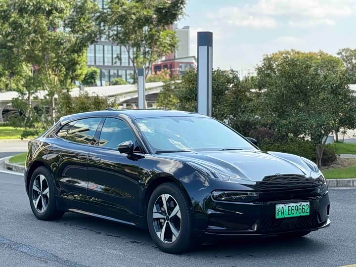 Фото 3 - Zeekr 001