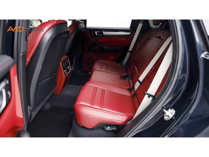 Фото 7 - Porsche Cayenne