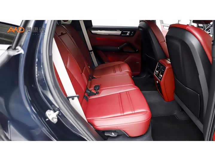 Фото 8 - Porsche Cayenne