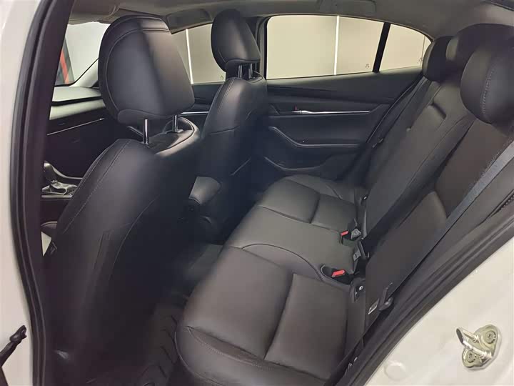 Фото 11 - Mazda 3 (Axela)