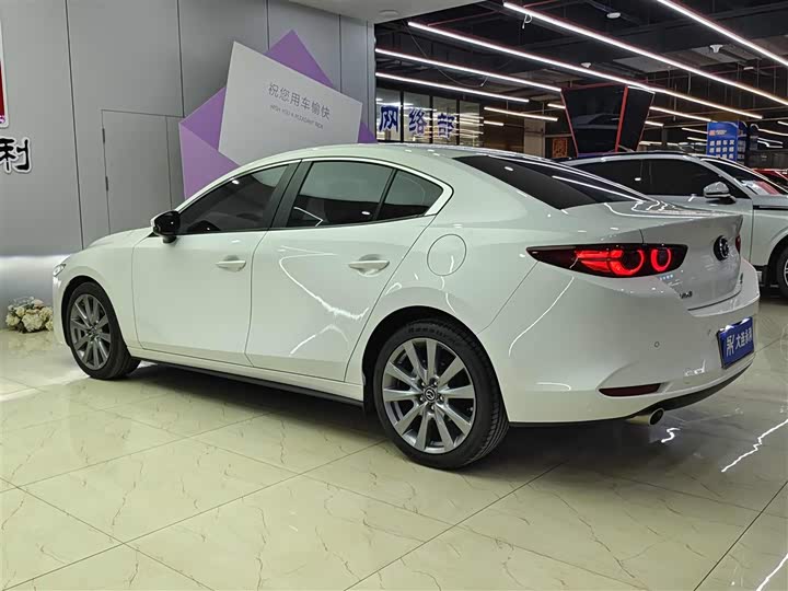 Фото 4 - Mazda 3 (Axela)