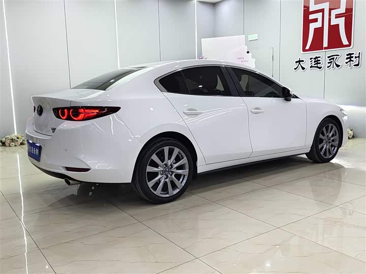 Фото 6 - Mazda 3 (Axela)