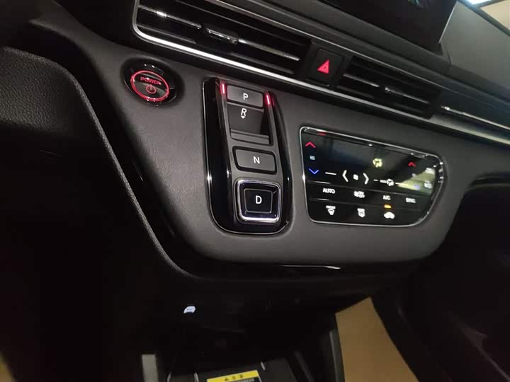 Фото 14 - Honda Odyssey