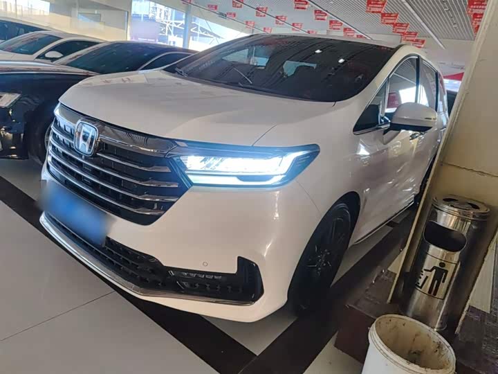 Фото 2 - Honda Odyssey