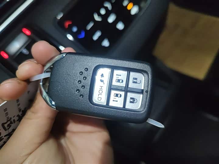 Фото 9 - Honda Odyssey