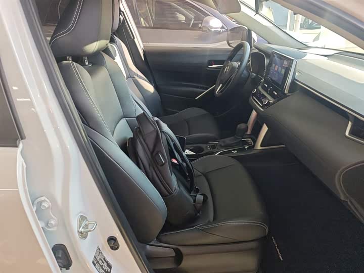 Фото 25 - Toyota Frontlander