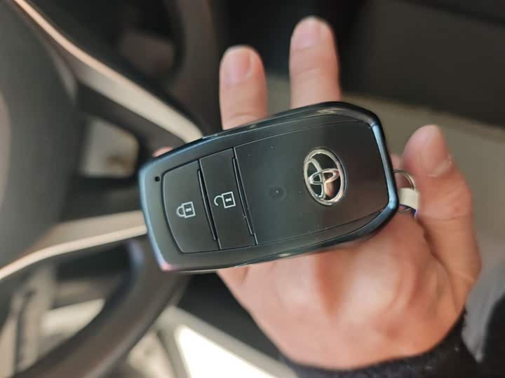 Фото 9 - Toyota Frontlander