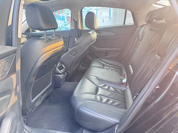 Фото 5 - Hongqi H5