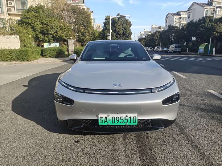 Фото 1 - XPeng P7