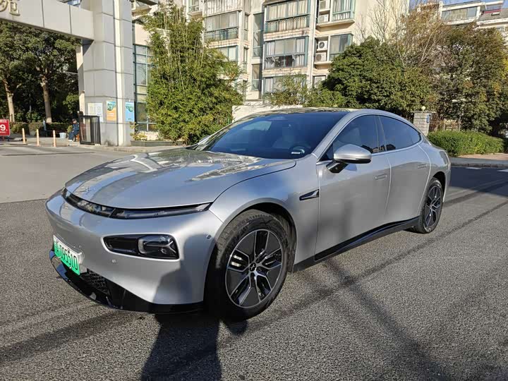 Фото 2 - XPeng P7